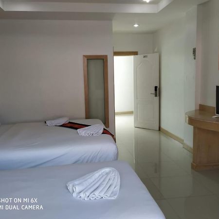 Red Sapphire Hotel Patong Dış mekan fotoğraf