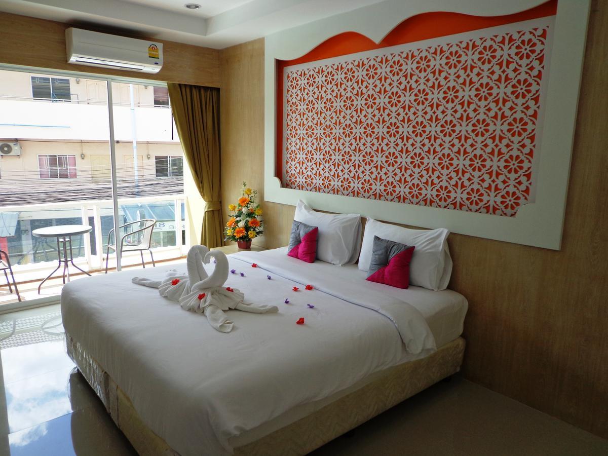 Red Sapphire Hotel Patong Dış mekan fotoğraf